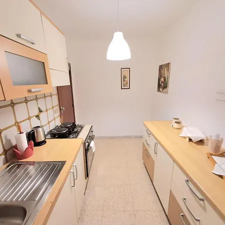 Apartment Attico 12 *